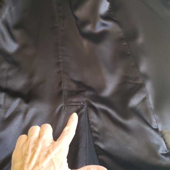 Tahari trench coat black Medium - Picture 14 of 15